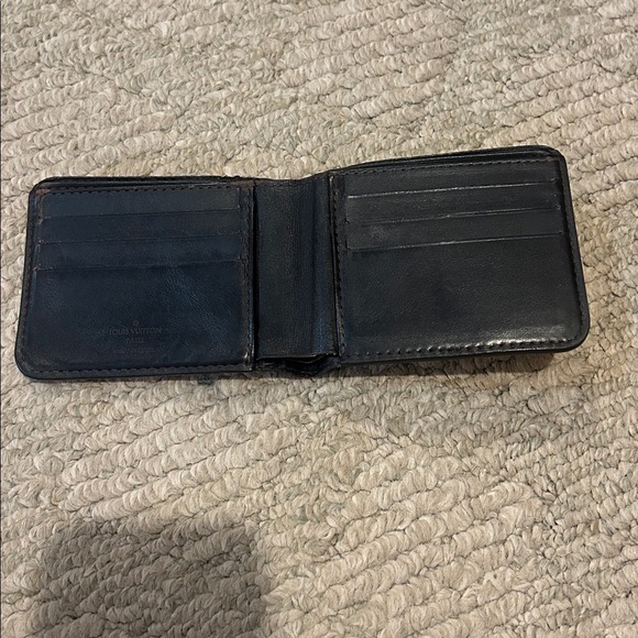 Louis Vuitton Dark Brown Leather Utah Bi-Fold wallet/Authentic - Picture 9 of 11